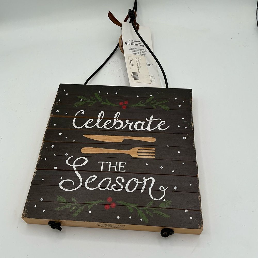 Celebrate the Season expandable bamboo trivet NWT